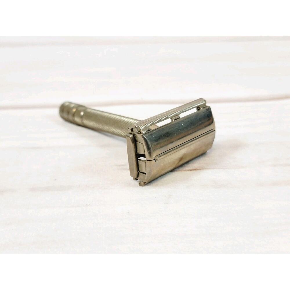 Vintage Gillette Regus Safety Razor Made In USA Excellent